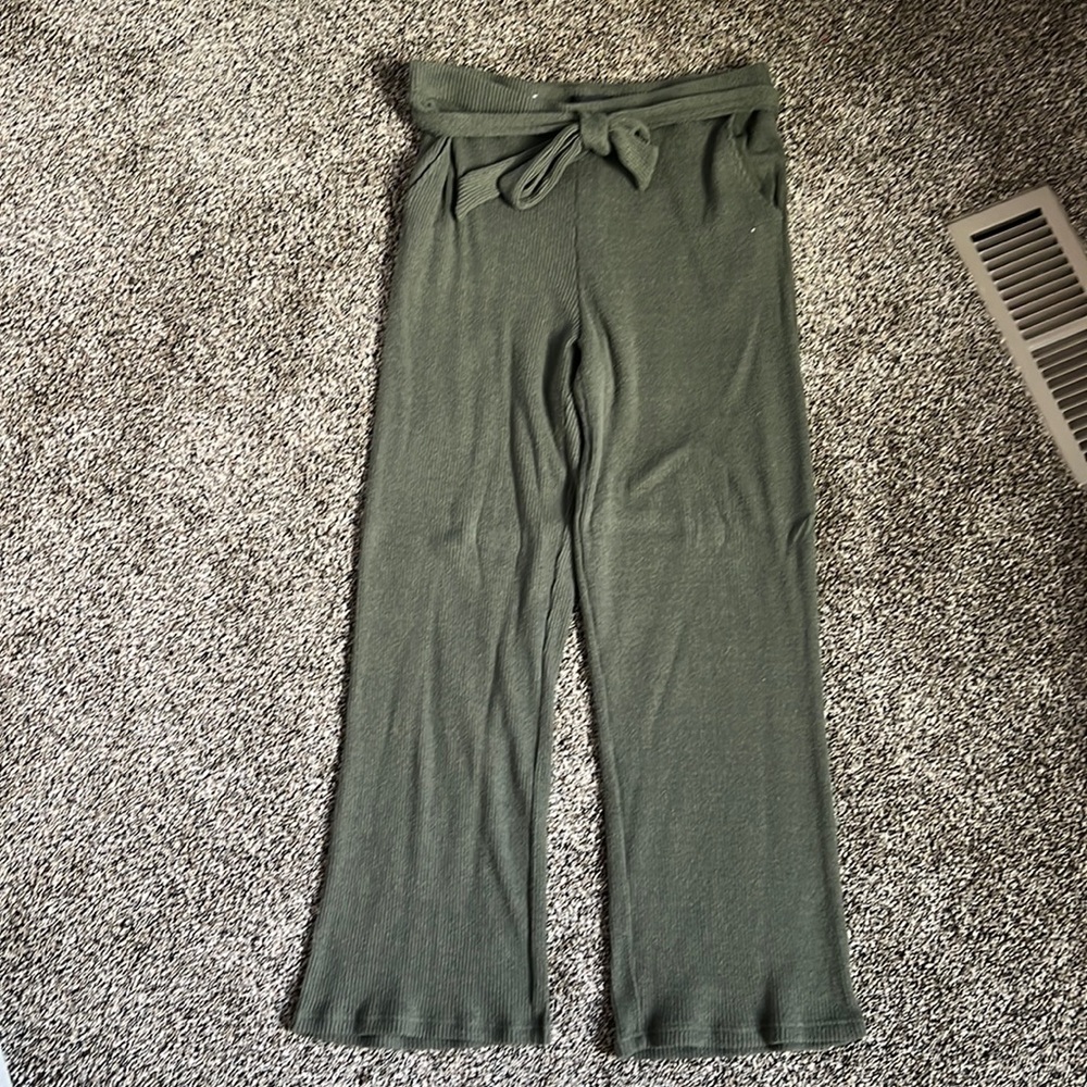 Target Who What Wear Sweater Soft Trousers, NWOT but belt loop needs sewn